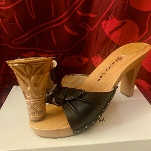 Vintage Betsey Johnson “Lucky Lou” Carved Wood Tiki platform sandals, US sz 6/7